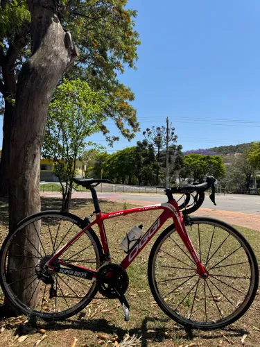 BICICLETA OGGI CADENZA 500 CARBON TAMANHO XS