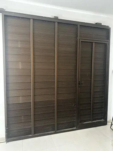 Portão de alumínio