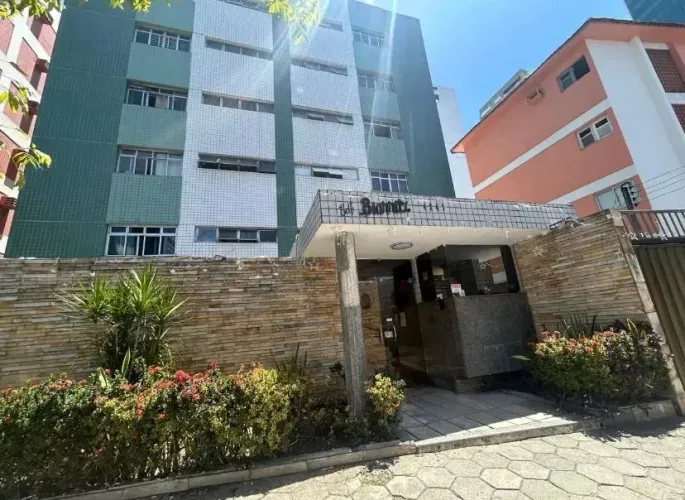 Jean Charles/ Boa Viagem: 1 ST, 4 QTS e 150 m²