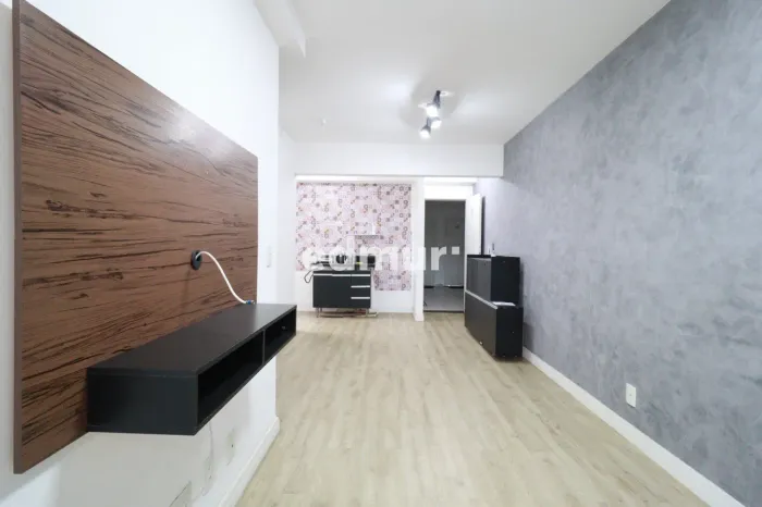 APARTAMENTO para ALUGUEL com 57m² no bairro Vila Tibiriçá com 2 quartos e 2 vagas. Santo A