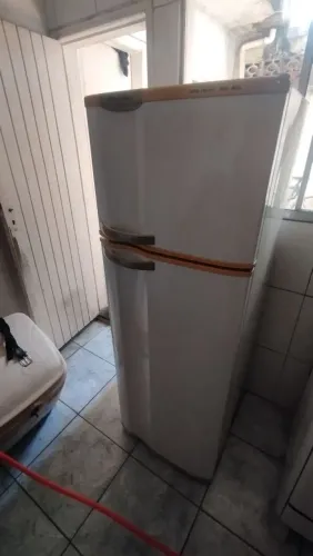 Vendo geladeira