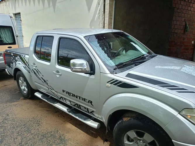 Nissan Frontier XE CD 4X2 2.5 TB Diesel 2009