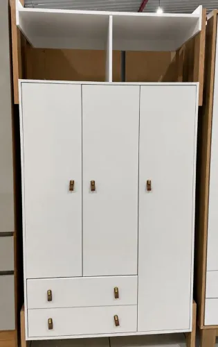 Guarda roupas e Cômoda Bebê