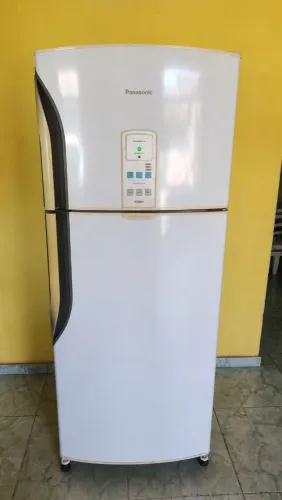 Geladeira Panasonic gelo seco funcionando