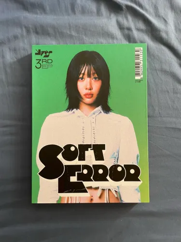 Cd Kpop Yves 3rd EP - Soft Error Completo