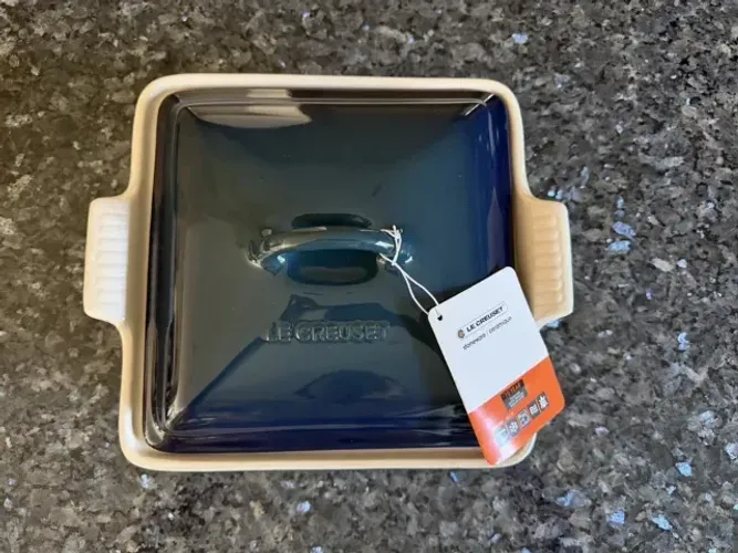 Travessa Quadrada Com Tampa Le Creuset