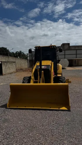 RETRO ESCAVADEIRA CAT 416 2022