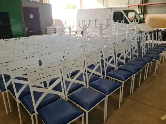 Cadeiras e Mesas para Salão de festas