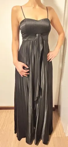 Vestido de festa pretinho básico luxo