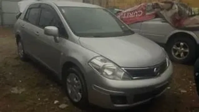 sucata nissan tiida