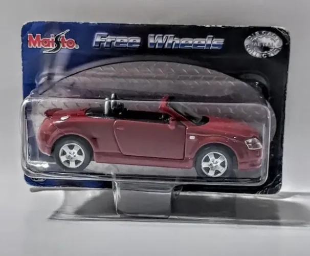 Miniatura carrinho colecionável- Maisto -Free Weels - Audi TT -Roadster -escala: 1:36
