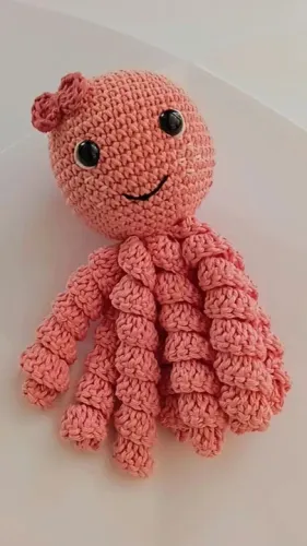Polvo de crochê amigurumi - Terapêutico para bebê