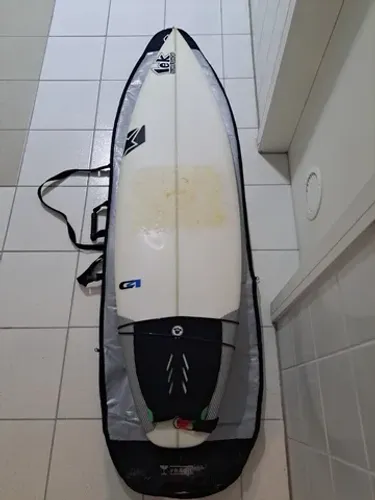 Prancha de surf 6 SRS usada 2x somente
