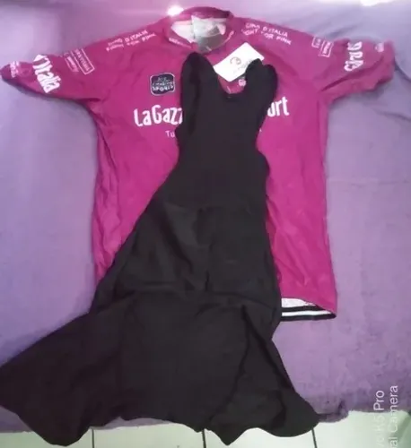Conjunto Bretelle e Camisa