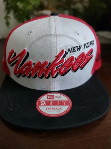 Boné da New Era, NY, LA, e Philadelphia 