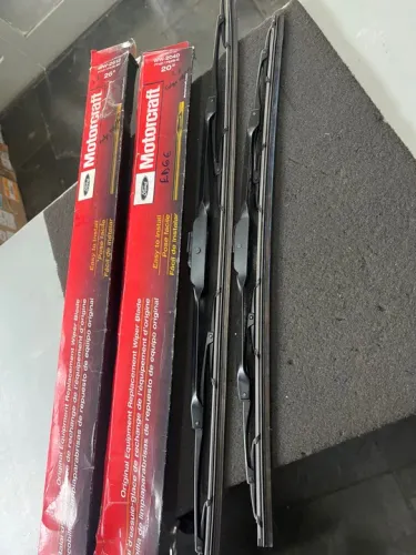 Kit do limpador de pára-brisa Dianteiro Edge 08/14. MotorCraft