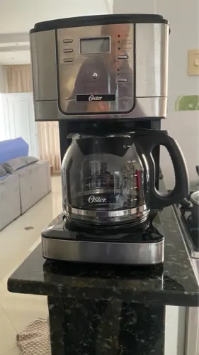 Cafeteira Oster Flavio - 12 xícaras