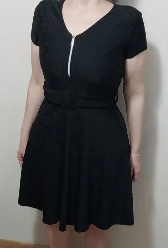 Vestido evasê com zíper no decote malha tipo jacquard tamanho único (veste até 44)