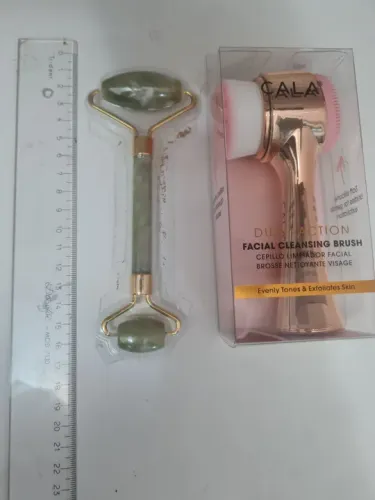 Kit de Beleza - Rolo de Jade e Escova Facial