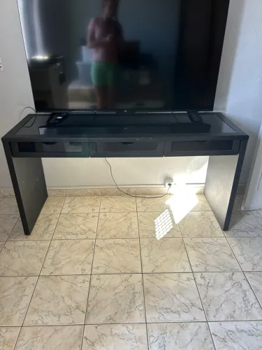 Aparador Mesa Rack Preta com 3 Gavetas