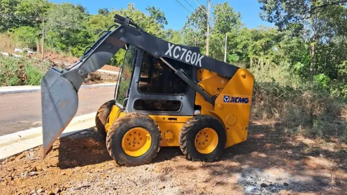 MINI CARREGADEIRA XCMG 760K (2018)