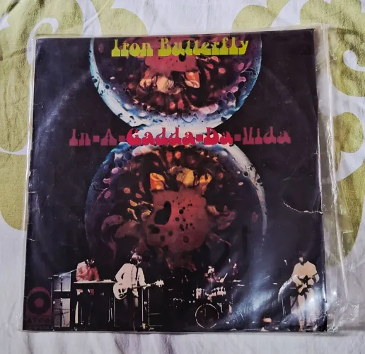 In A Gadda da vida - Iron Butterfly disco