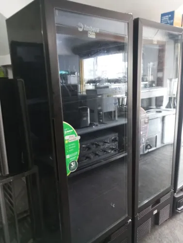 NZ. Expositor refrigerado 370 litros IMBERA