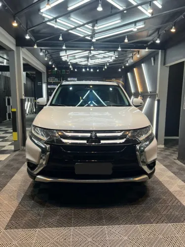 Mitsubishi Outlander 2.0 16V 160cv Aut. 2016