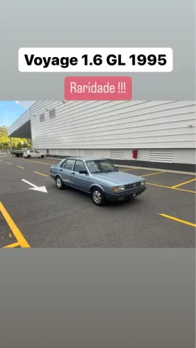 Voyage 1.8 GL sedã ano 1995