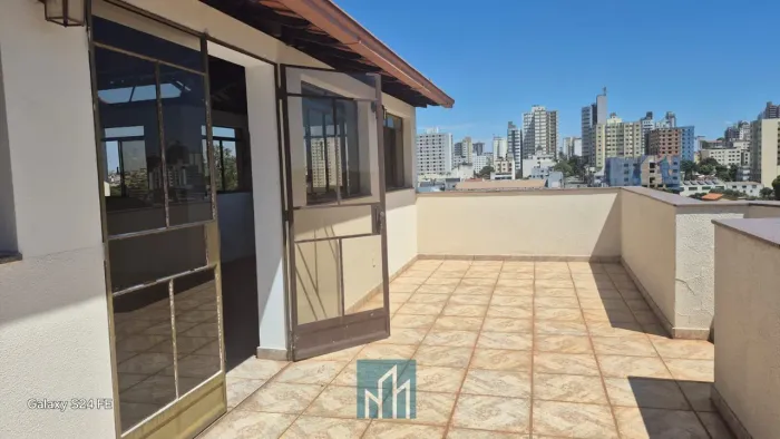 COBERTURA IMPERDÍVEL À VENDA NO MELHOR PONTO DO PORTO VELHO