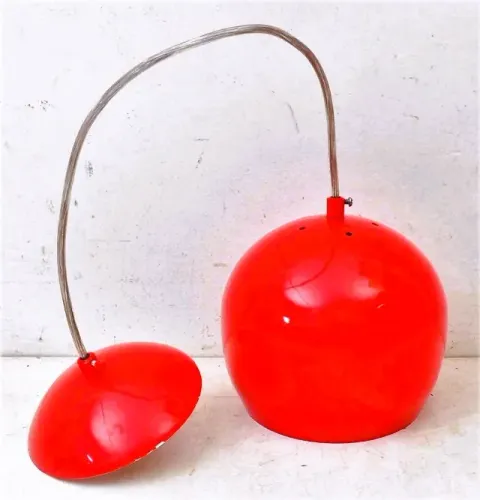 Moderna Luminária Pendente Meia Bola em alumínio com cúpula vermelho rubi *Descrição
