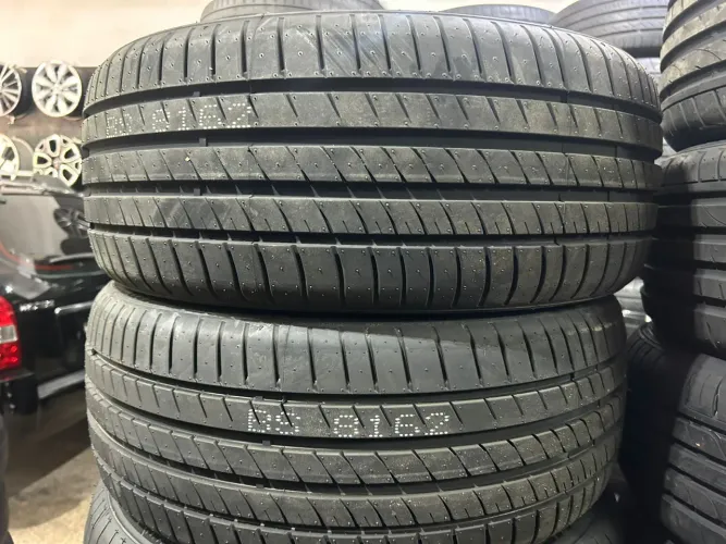 Pneus 225/45/17 novos por 499$ cada montagem e bicos novos grátis
