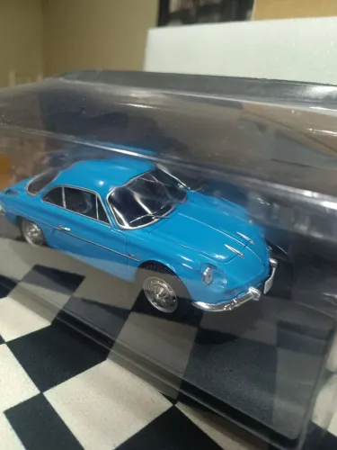 Miniatura Carro Alpine dinalpin 1:24
