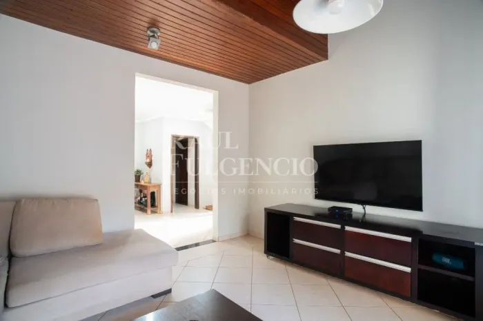 Casa em condomínio fechado Terra Bonita. 5 quartos | 5 banheiros | Pé direito alto | Área