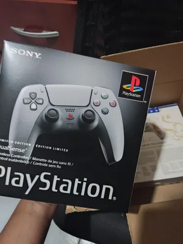 Controle Playstation 5 edição 30 anos lacrado