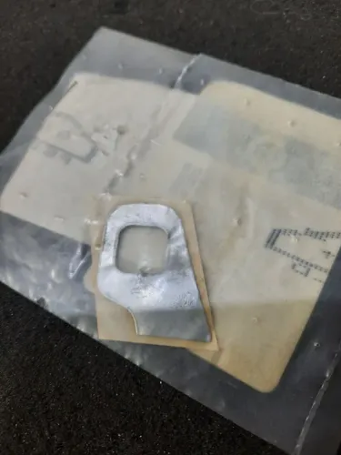 Adesivo Zinco Fixação Dobradiça Porta Renault Sandero