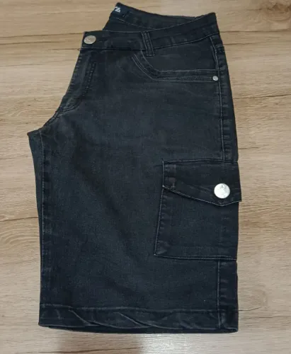 Bermuda Jeans Cargo Preta Conservada N.46