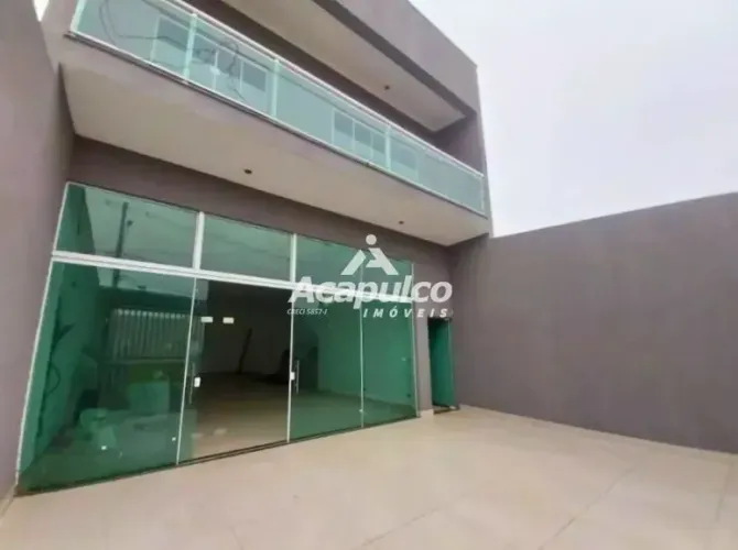Casa sobreloja para alugar com 03 quartos, sendo 01 suíte, salão comercial e 02 vagas de g