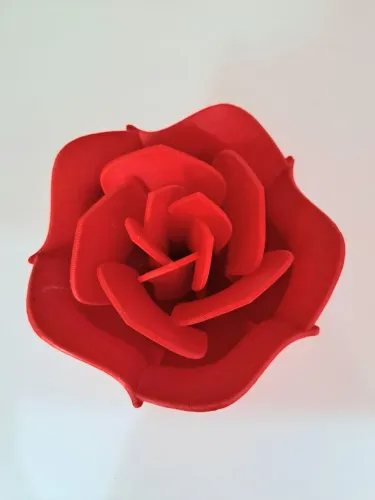 Rosa vermelha em 3D print para Decoração