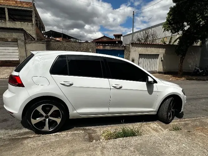 Volkswagen Golf Comfortline 1.4 TSI 140cv Aut. 2014