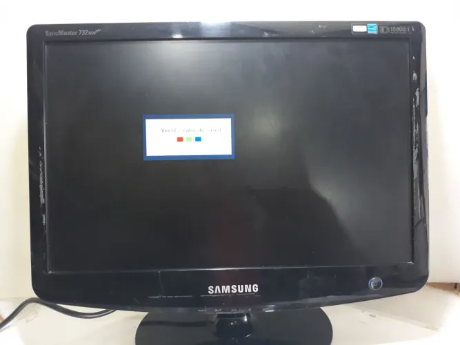 VENDO MONITOR DE COMPUTADOR SAMSUNG USADO EM PERFEITO ESTADO DE FUNCIONAMENTO