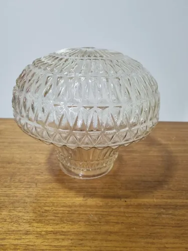 Antiga cúpula de luminária 
