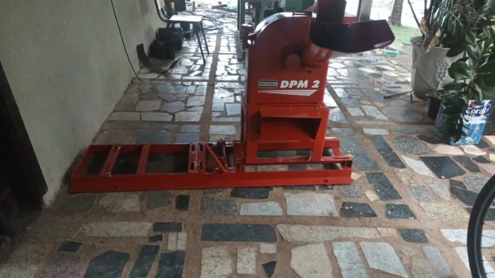 Forrageira DPM 2 Nogueira.