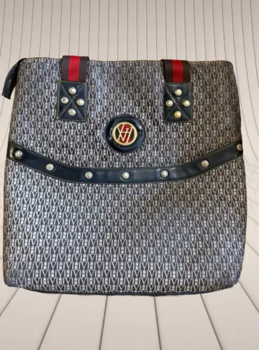 Bolsa de Ombro Victor Hugo - Elegante com Detalhes Exclusivos