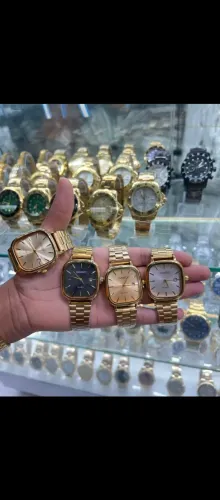 Relógios Casio Dourados - Elegância e Estilo