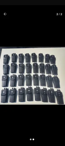 Serviço Rádios Motorola rádios BAOFENG colocamos nome e fechamos a frequência privada 