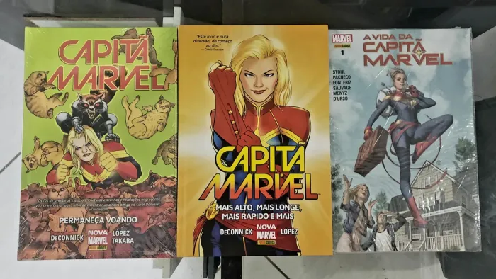 Coleção Capitã Marvel- 12 Edições- Quase todas lacradas