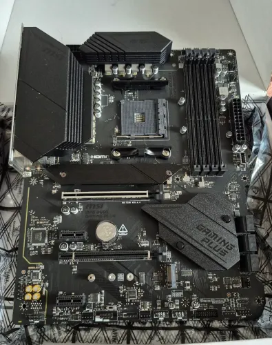 Placa mãe B550M MSI Gaming plus