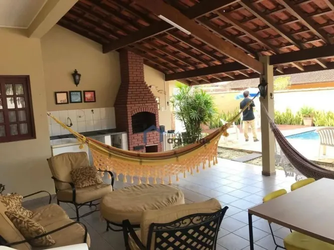 Casa com 4 dormitórios à venda, 226 m² por R$ 1.390.000,00 - Horto Florestal - Ubatuba/SP