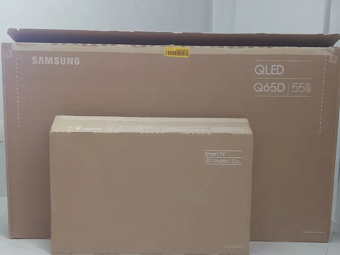 Caixas para TV 55 e 32 polegadas